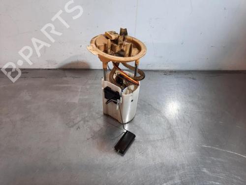 Used Fuel pump Fuel pump MERCEDES-BENZ A-CLASS (W176) A 200 CDI / d (176.008) (136 hp) 33918010 33918010