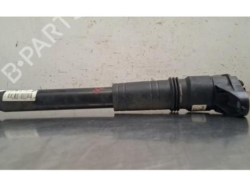 Used Right rear shock absorber Right rear shock absorber 38322105 38322105