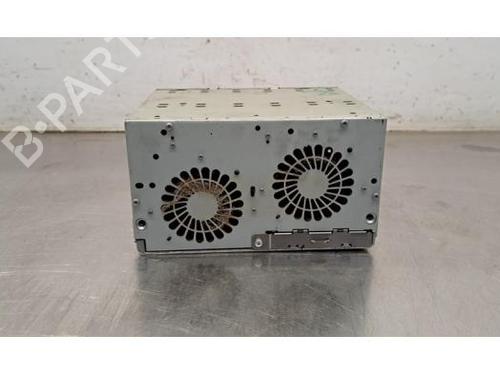 Used Radio LAND ROVER RANGE ROVER VELAR (L560) 2.0 D180 TD4 4x4 (180 hp) 26546190