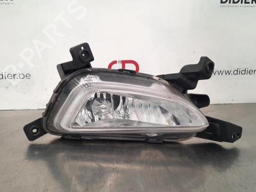 Used Right front fog light HYUNDAI TUCSON (TL, TLE) 1.6 T-GDi All-wheel Drive (177 hp) 23642866