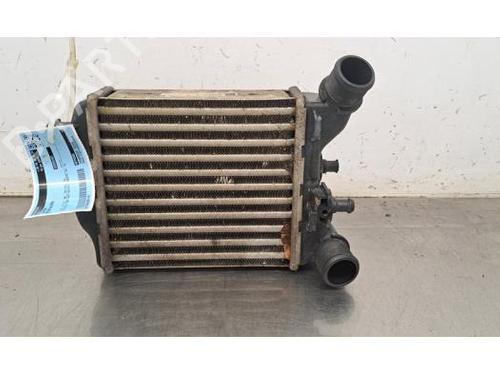 Used Water radiator ABARTH 500C / 595C / 695C 1.4 (312.AXD1A) (135 hp) 32284523
