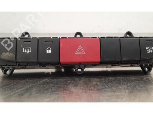 Used Warning switch PEUGEOT BOXER Van 2.0 BlueHDi 130 (130 hp) 23629151