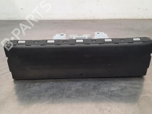 Used Knee airbag VW TIGUAN (AD1, AX1) 2.0 TDI (150 hp) 32276732