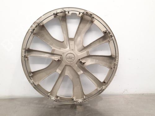 Used Hub cap OPEL CORSA F (P2JO) 1.2 (68) (75 hp) 17566083
