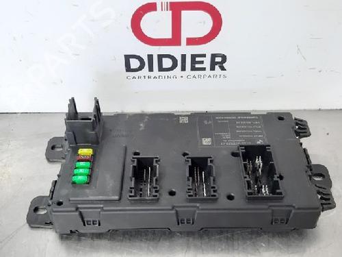 Used Fuse box BMW 1 (F21) 116 d (116 hp) 10872647
