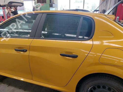 Used Left rear door PEUGEOT 208 II (UB_, UP_, UW_, UJ_) 1.2 PureTech 75 (75 hp) 15236557