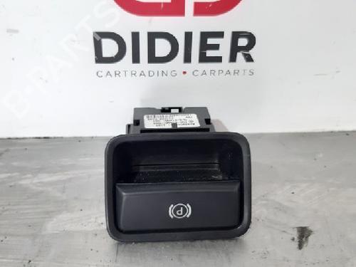 Used Switch MERCEDES-BENZ B-CLASS Sports Tourer (W246, W242) B 180 CDI (246.200) (109 hp) 10872602