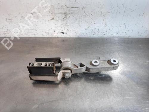 Used Engine mount VOLVO XC60 II (246) D4 (190 hp) 23621788