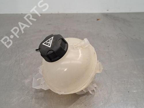 Used Expansion tank PEUGEOT 5008 II (MC_, MJ_, MR_, M4_) 1.2 Hybrid 136 (MRHPYC) (136 hp) 23610114