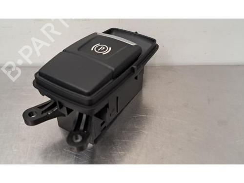Switch BMW X2 (F39) sDrive 18 i | BP29881481I30
