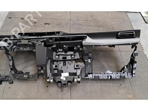 Dashboard Dashboard PEUGEOT 3008 III (KA_, KB_, KC_) Plug-in Hybrid 195 (KBDGK3) (194 hp) 36145991 36145991