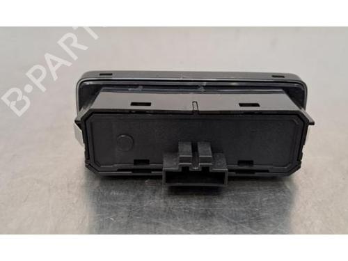 Switch VOLVO XC60 II (246) T8 Hybrid AWD | BP29524154I30 