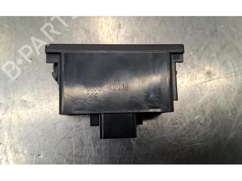 Switch TOYOTA YARIS CROSS (MXP_) 1.5 Hybrid AWD-i (MXPJ16) | BP40289213I30 - Image 4