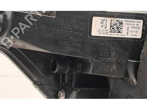 Right taillight PEUGEOT 308 III (FB_, FH_, FP_, F3_, FM_) PureTech 130 (FPHNSL, FPHNST) | BP26968118C35 