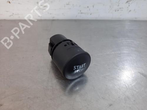 Used Switch RENAULT CAPTUR I (J5_, H5_) 1.2 TCe 120 (120 hp) 17114767