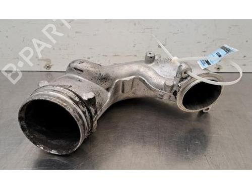 pipe-audi-q3-f3b-2018-35997577 main image