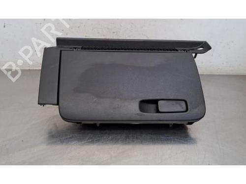 Porta-luvas Porta-luvas AUDI A1 Sportback (8XA, 8XF) 1.4 TDI (90 hp) 36443898 36443898