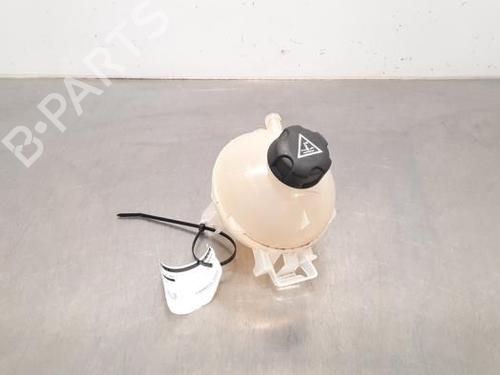 Used Expansion tank PEUGEOT 3008 II SUV (MC_, MR_, MJ_, M4_) 1.6 PureTech 180 (M45GFR, M45GFU) (181 hp) 23584581