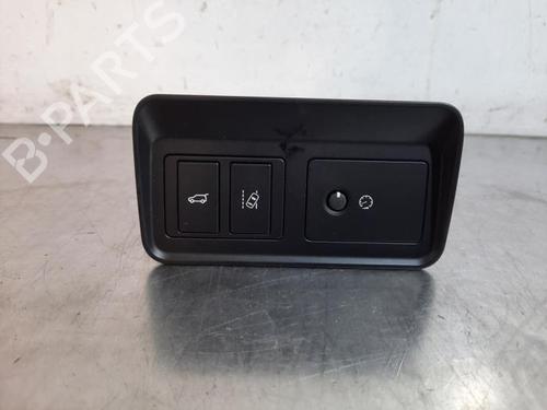 kombi-kontakt-stilkkontakt-jaguar-e-pace-x540-2017-34254770 main image