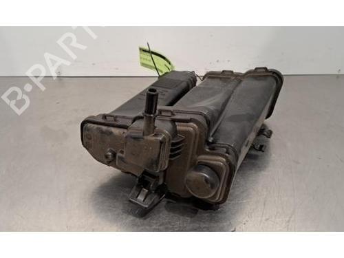 Brændstoffordeler VW POLO VI (AW1, BZ1, AE1) 1.0 MPi (80 hp) 31371918