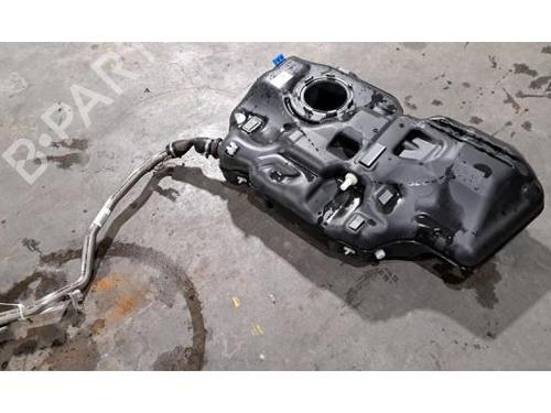Used Fuel tank Fuel tank 31054424 31054424