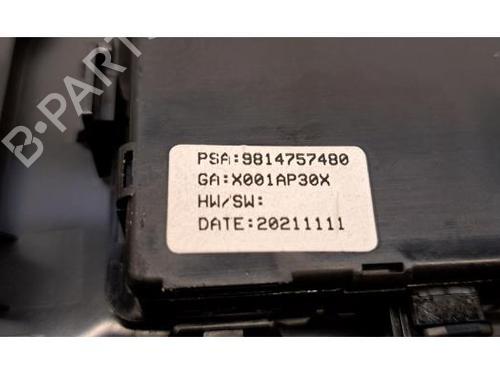 Interior roof light PEUGEOT 308 III (FB_, FH_, FP_, F3_, FM_) PureTech 130 (FPHNSL, FPHNST) | BP23638725I8
