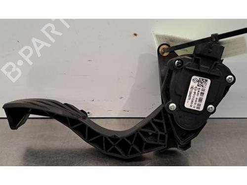 Used Pedal RENAULT CLIO V (B7_) 1.5 Blue dCi 100 (B7AD) (101 hp) 31324189