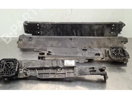 Panel frontal Panel frontal BMW 3 Touring (G21, G81) 318 d Mild-Hybrid (150 hp) 39892664 39892664