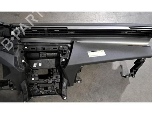 Dashboard PEUGEOT 308 III (FB_, FH_, FP_, F3_, FM_) Hybrid 225 (F3DGYT, F3DGNH) | BP30605158C46