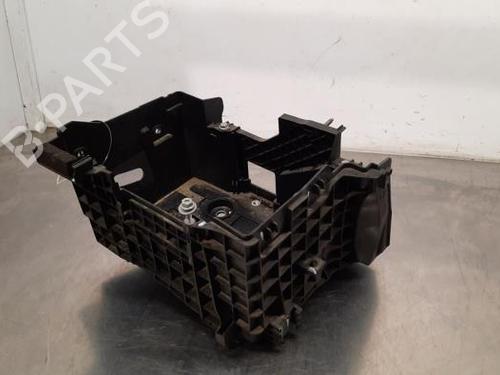 Used Support RENAULT MEGANE IV Grandtour (K9A/M/N_) 1.3 TCe 140 (K9NB) (140 hp) 23624827
