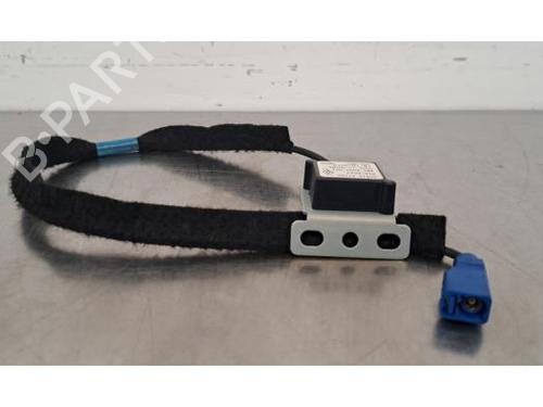 Used Antenna/Base RENAULT TRAFIC III Van (FG_) 1.6 dCi 125 (FGMH) (125 hp) 29871730