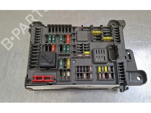 Fuse box BMW X6 (E71, E72) xDrive 30 d | BP38158009E1 - Image 4