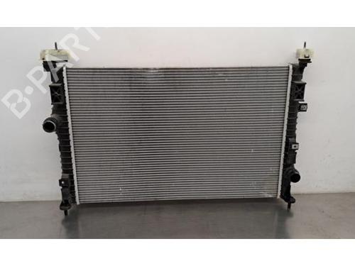 Used Water radiator PEUGEOT 308 III (FB_, FH_, FP_, F3_, FM_) PureTech 130 (FPHNSL, FPHNST) (131 hp) 29468189
