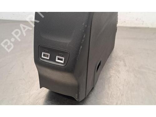 Armrest / Center console PEUGEOT 208 II (UB_, UP_, UW_, UJ_) e-208 | BP30739476I20 