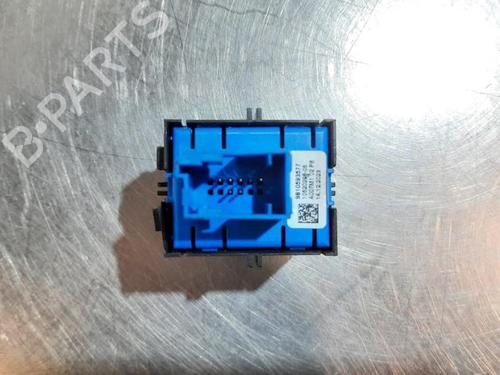 Switch PEUGEOT 2008 II (UD_, US_, UY_, UJ_, UR_, UC_) 1.2 PureTech 130 (USHNS, URHNS) | BP24600297I30