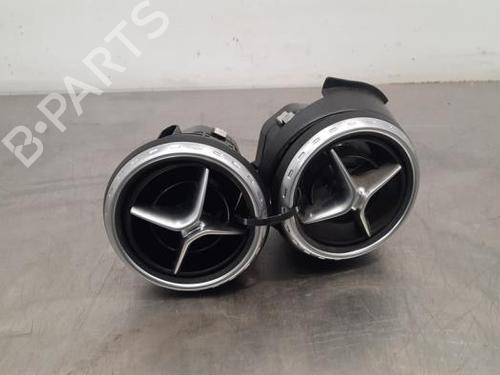 Air vent MERCEDES-BENZ GLA-CLASS (X156) GLA 200 CDI 4-matic (156.902) A1568300154