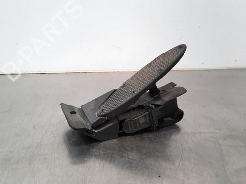 Pedal MINI MINI (F55) Cooper D (116 hp) 17111352