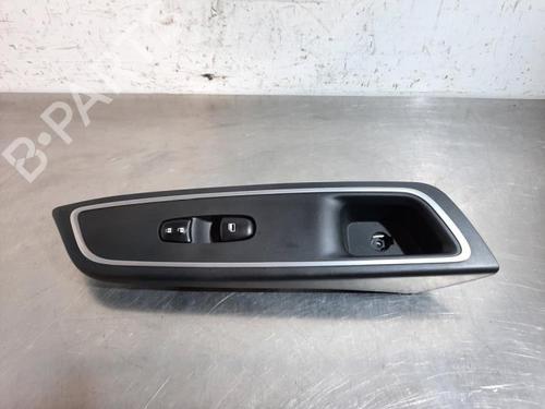 Used Switch NISSAN MICRA V (K14) 1.0 IG-T (92 hp) 23622911