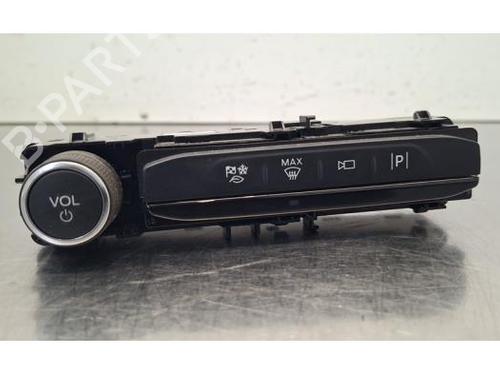 switch-ford-transit-v363-van-fcd-fdd-2013-34228804 main image