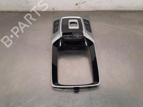 Used Middle console MG MG HS 1.5 EHS Hybrid (CSA6463) (258 hp) 23631657