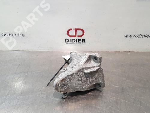 Used Engine mount Engine mount BMW 3 (F30, F80) 318 d (150 hp) 10892384 10892384