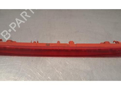 Used Third brake light RENAULT CLIO V (B7_) 1.5 Blue dCi 85 (B7AG) (86 hp) 33132008