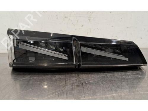 Used Left taillight PEUGEOT 308 III (FB_, FH_, FP_, F3_, FM_) PureTech 130 (FPHNSL, FPHNST) (131 hp) 23640897