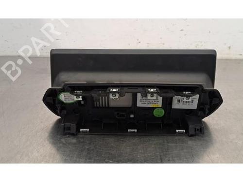 Display monitor PEUGEOT 208 II (UB_, UP_, UW_, UJ_) e-208 | BP29879464C48