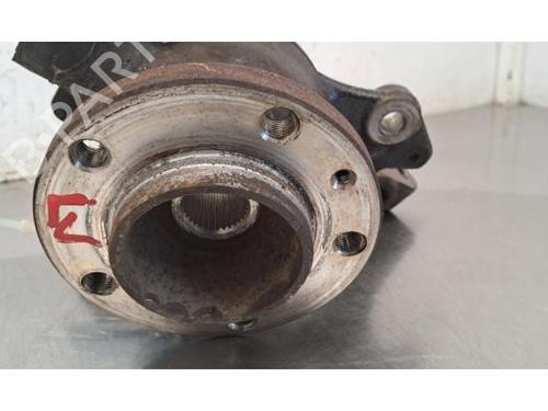 Left front steering knuckle RENAULT MASTER III Van (FV) 2.3 dCi 145 RWD (FV0E, FV0F, FV0T, FV10, FV12, FV11) | BP33744192M25 - Image 2