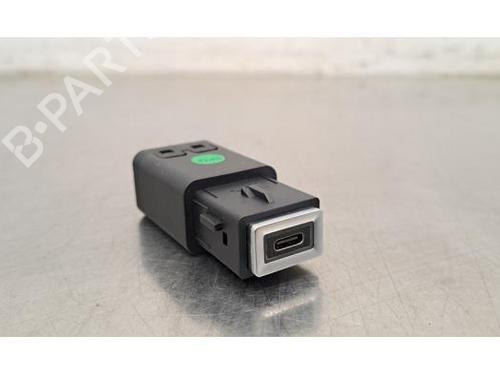 Used Electronic module PEUGEOT 308 III (FB_, FH_, FP_, F3_, FM_) PureTech 130 (FPHNSL, FPHNST) (131 hp) 25750015