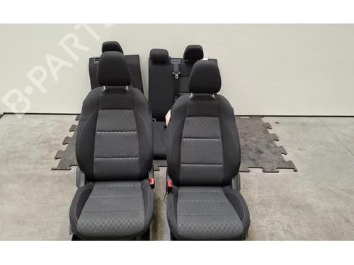 seats-set-mg-mg-zs-suv-azs1-2017-40284966 main image