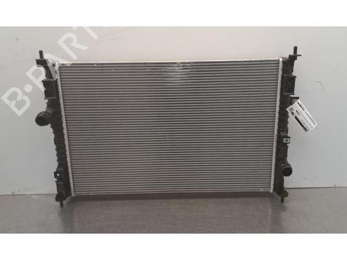 Used Water radiator Water radiator 37284799 37284799