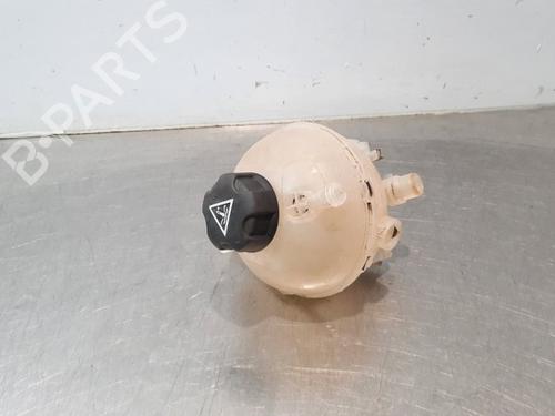 Used Expansion tank PEUGEOT 308 II (LB_, LP_, LW_, LH_, L3_) 1.2 THP 110 (110 hp) 15233815