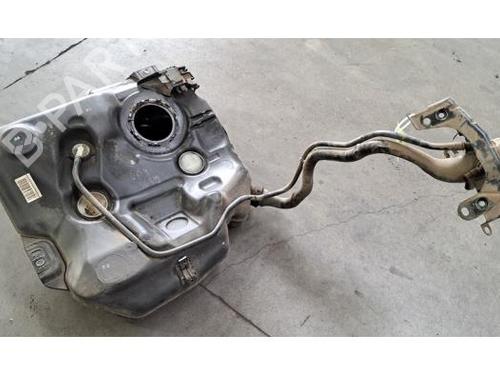 Brandstoftank AUDI A3 Limousine (8YS, 8YM) 35 TDI (150 hp) 24378227
